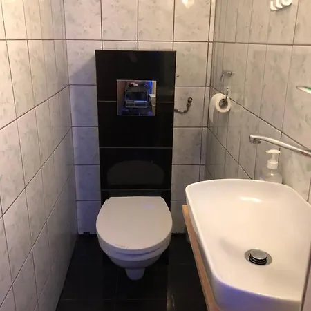 Tanie Blisko Lotniska