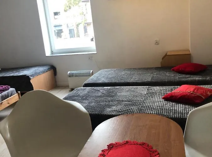 Tanie Blisko Lotniska Auberge de jeunesse *